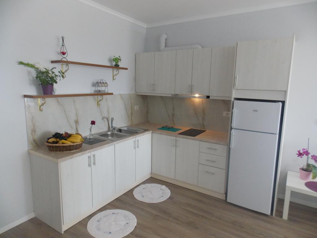 Amarilis Luxury Apartment Σαράντα Εξωτερικό φωτογραφία